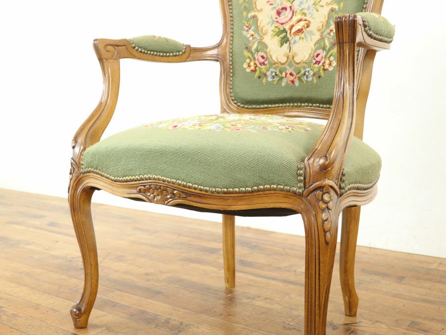 アンティーク プチポワンアームチェア 65105