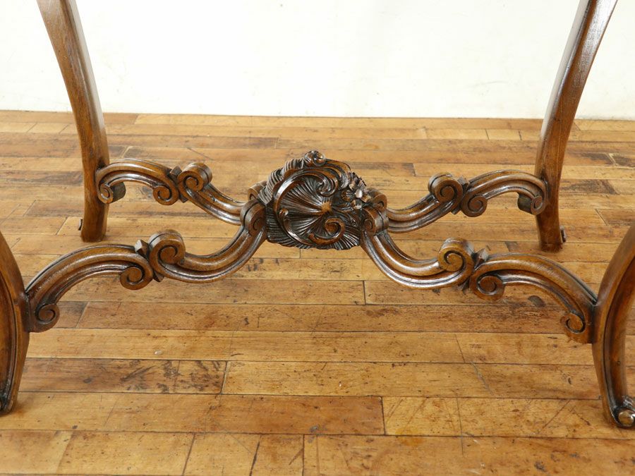 ロカイユの美しい彫刻 フランスアンティーク サイドテーブル 65191