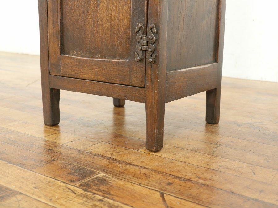 アンティーク家具 ナイトテーブル 80639