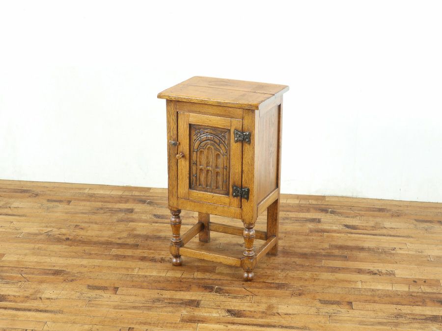 アンティーク家具 ナイトテーブル 80520