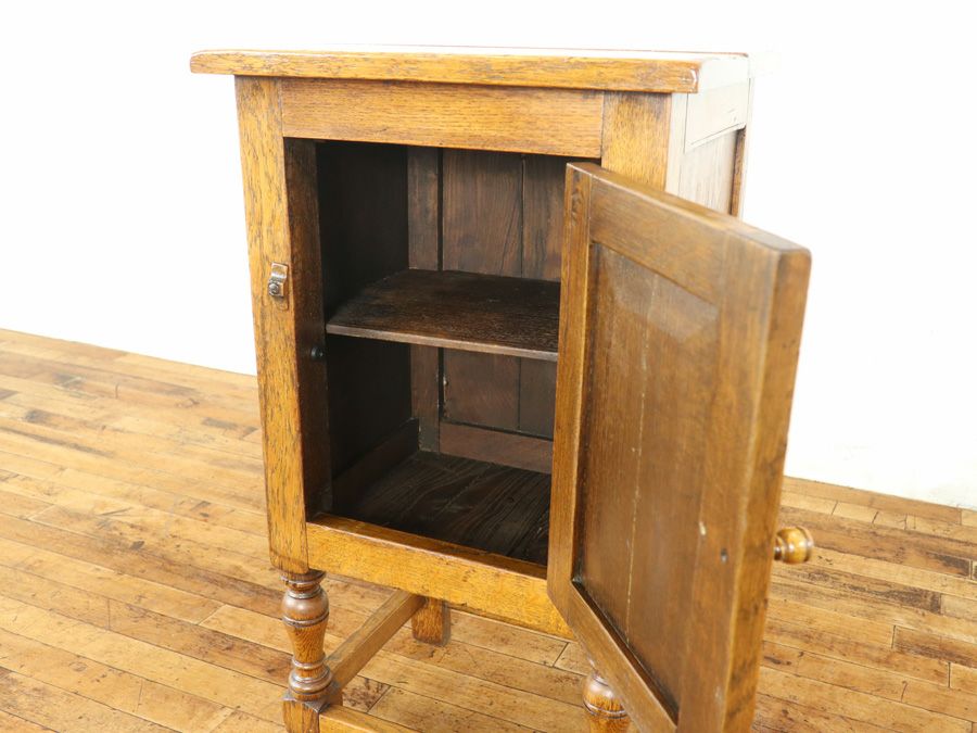 アンティーク家具 ナイトテーブル 80520