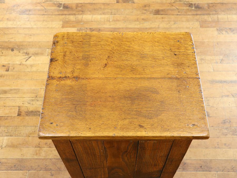 アンティーク家具 ナイトテーブル 80520