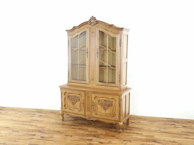 お部屋の主役にしたい ルイ15世様式 キャビネット 64495a 