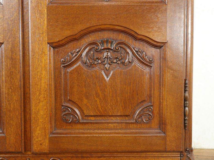 アンティーク家具 ロココキャビネット 70612