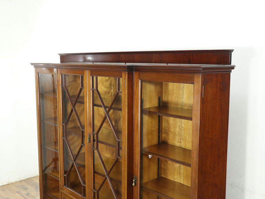 イギリスアンティーク家具 キャビネット 80609