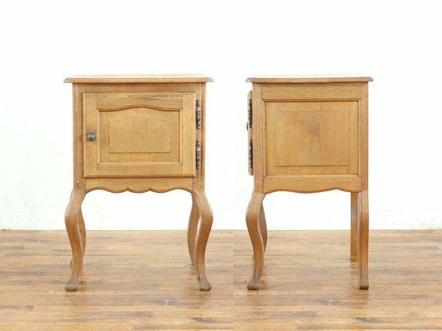 アンティーク家具 ナイトテーブル 65369