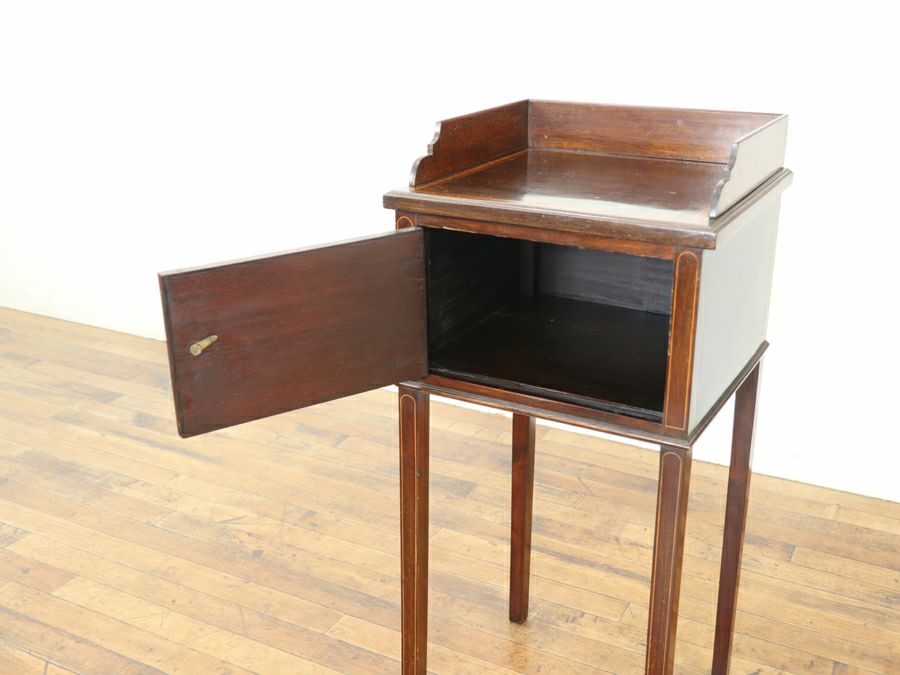 アンティーク家具 ナイトテーブル 80699