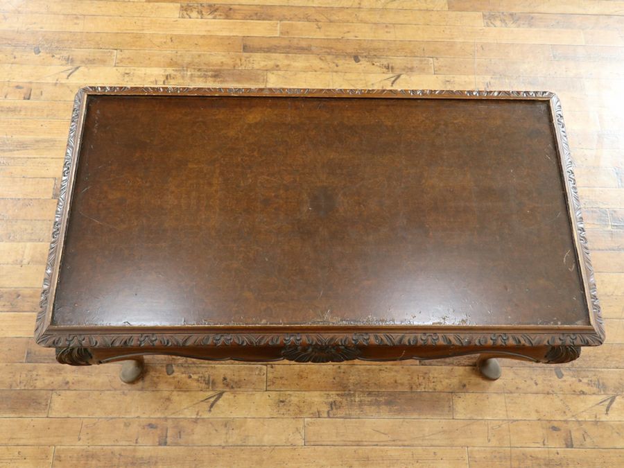 華やかなデザインの中に感じるイギリスらしさ ガラストップコーヒーテーブル 80758