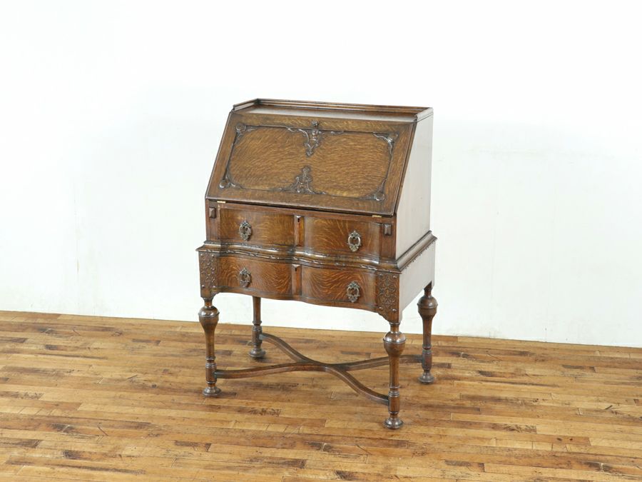 こだわりの美しいデザインと杢目も魅力のライティングビューロー 80870