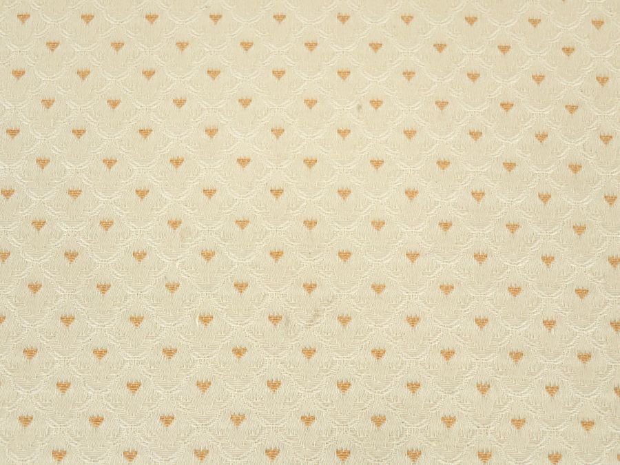 特徴的な収納部のピアノスツール 80669