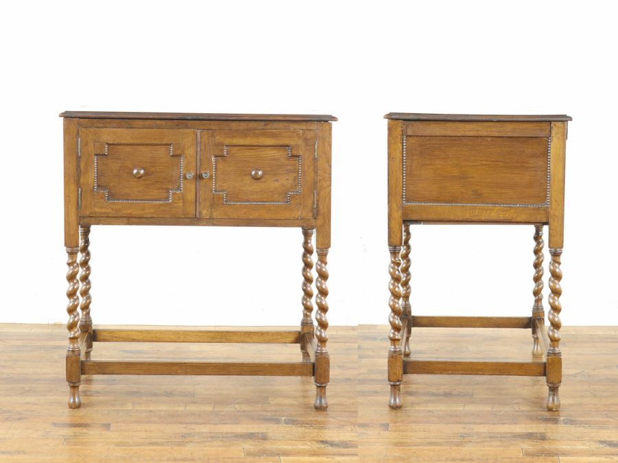 ありそうで見慣れない不思議な魅力のサイドキャビネット 80764