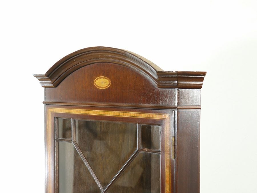 ガラス棚板なのが珍しい エドワーディアン コーナーキャビネット 80685