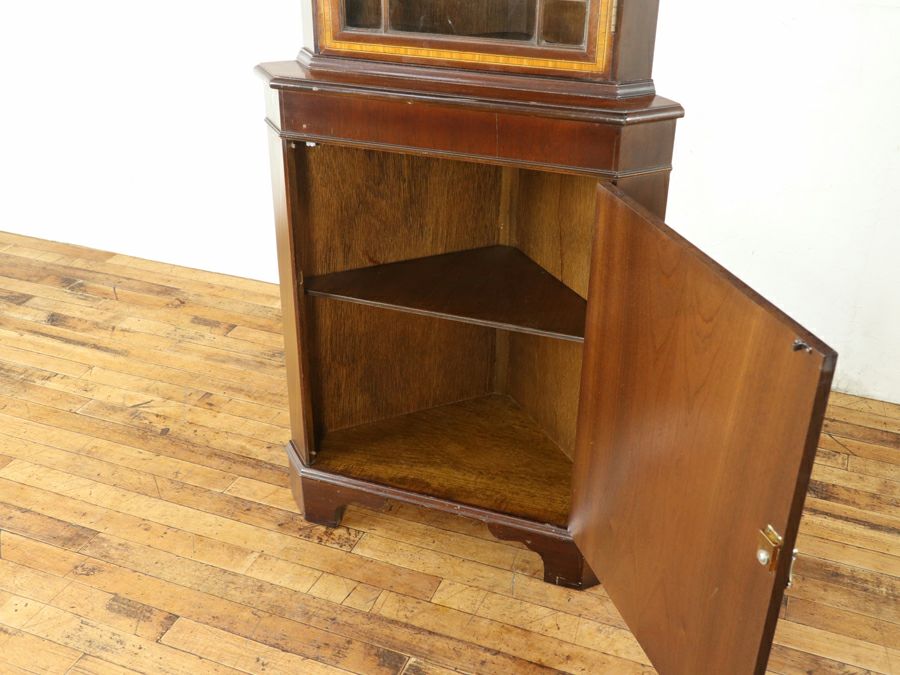ガラス棚板なのが珍しい エドワーディアン コーナーキャビネット 80685