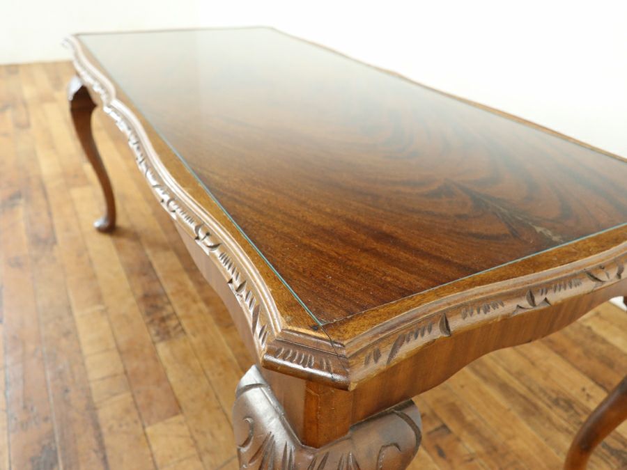 マホガニー材のリボン杢も美しい コーヒーテーブル 80703