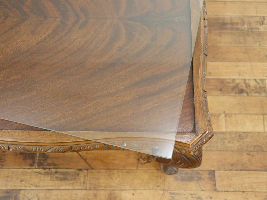 マホガニー材のリボン杢も美しい コーヒーテーブル 80703