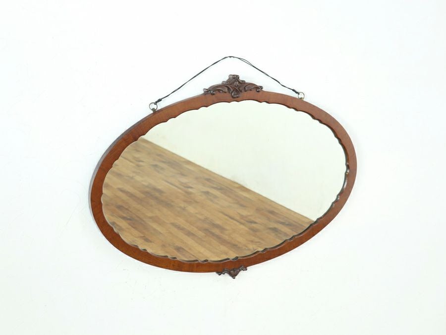 マホガニー材のオーバル型ウォールミラー 80735
