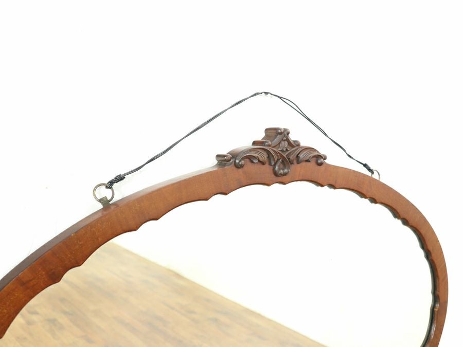 マホガニー材のオーバル型ウォールミラー 80735