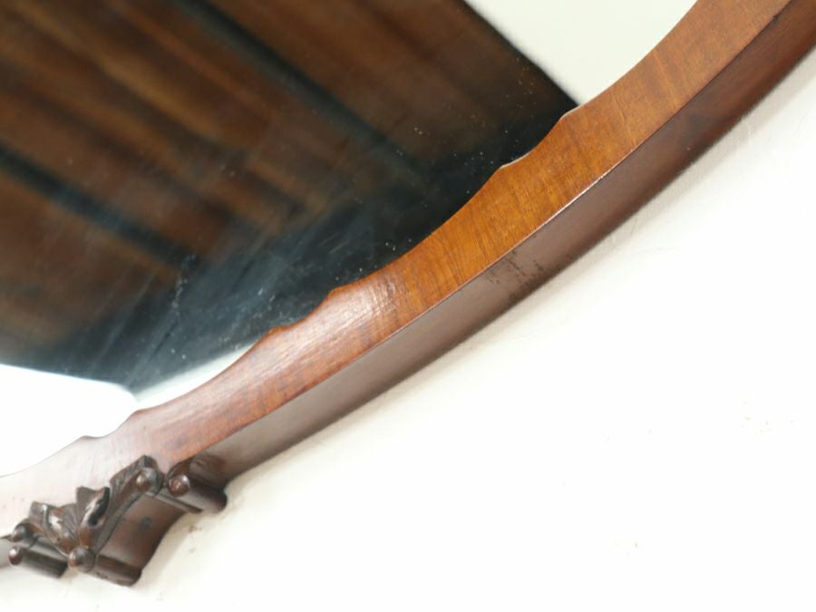 マホガニー材のオーバル型ウォールミラー 80735