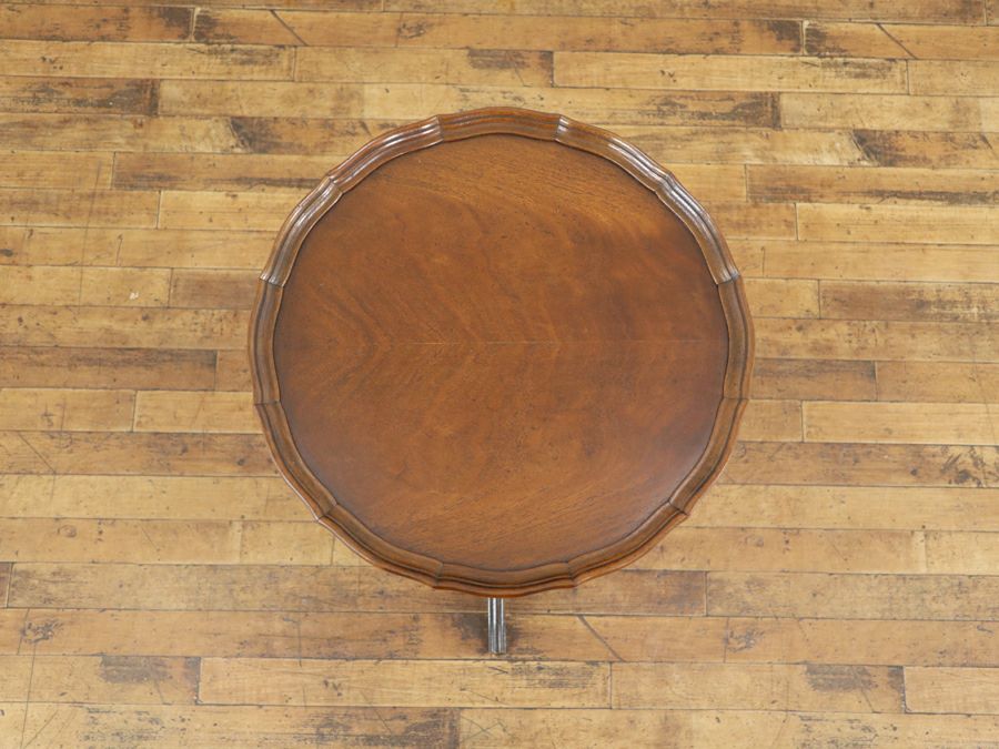 エッジのある柱のデザインがかっこいい サイドテーブル 80845