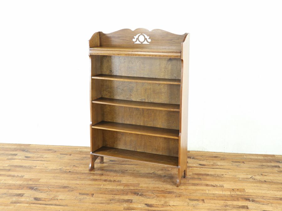 透かし彫りが美しい イギリスアンティーク ブックシェルフ 80662