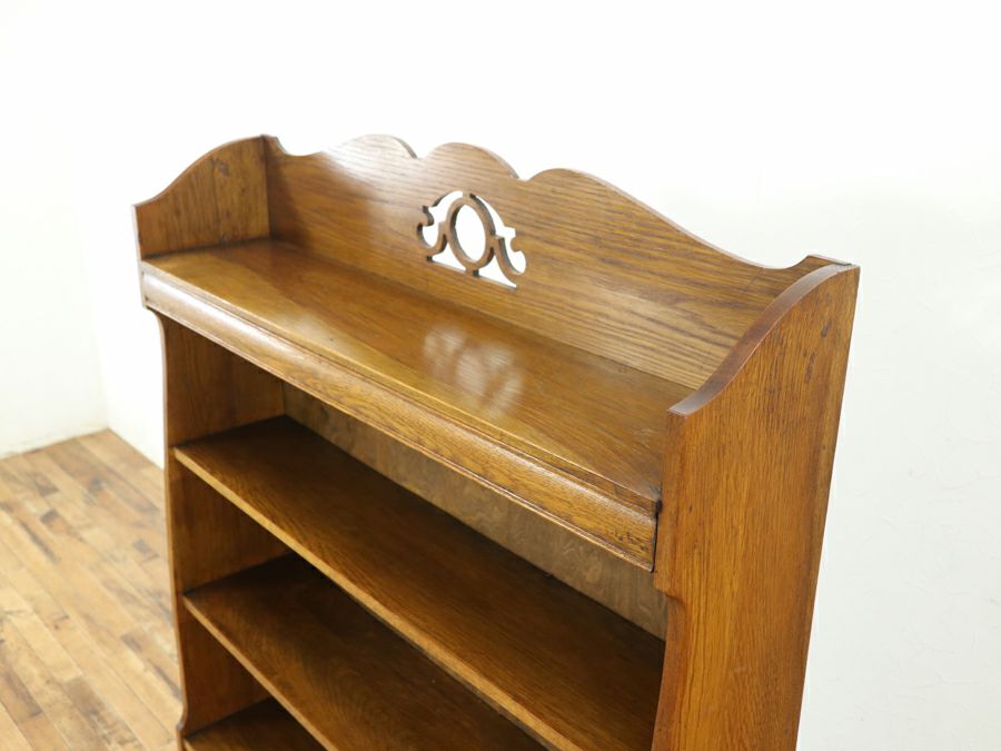 透かし彫りが美しい イギリスアンティーク ブックシェルフ 80662