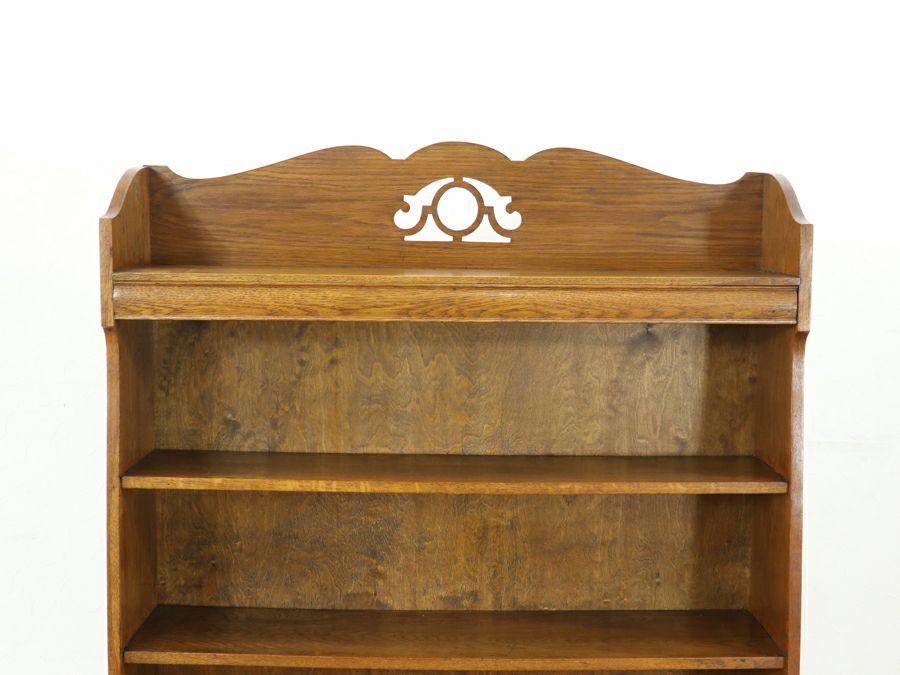 透かし彫りが美しい イギリスアンティーク ブックシェルフ 80662