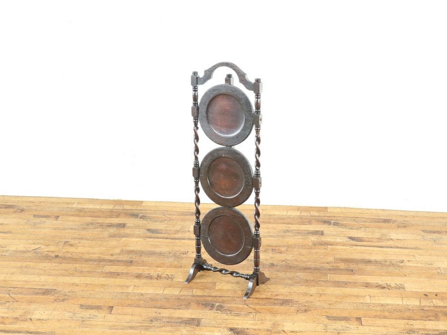 丹念に造りこまれた 細く美しいツイスト、ケーキスタンド 80810b