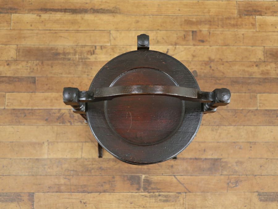 丹念に造りこまれた 細く美しいツイスト、ケーキスタンド 80810b