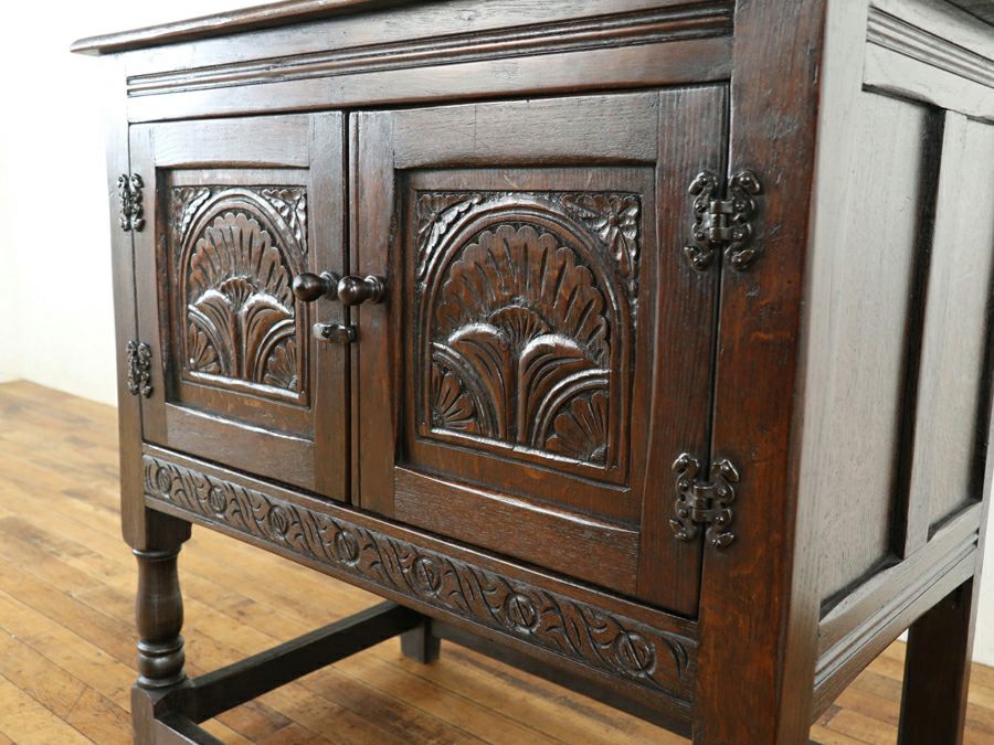 探すとなかなか見つからない これくらいのサイズが欲しかった イギリスサイドキャビネット 80688