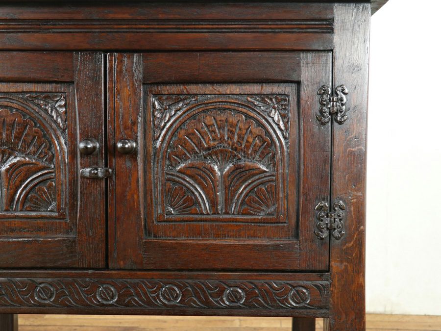 探すとなかなか見つからない これくらいのサイズが欲しかった イギリスサイドキャビネット 80688