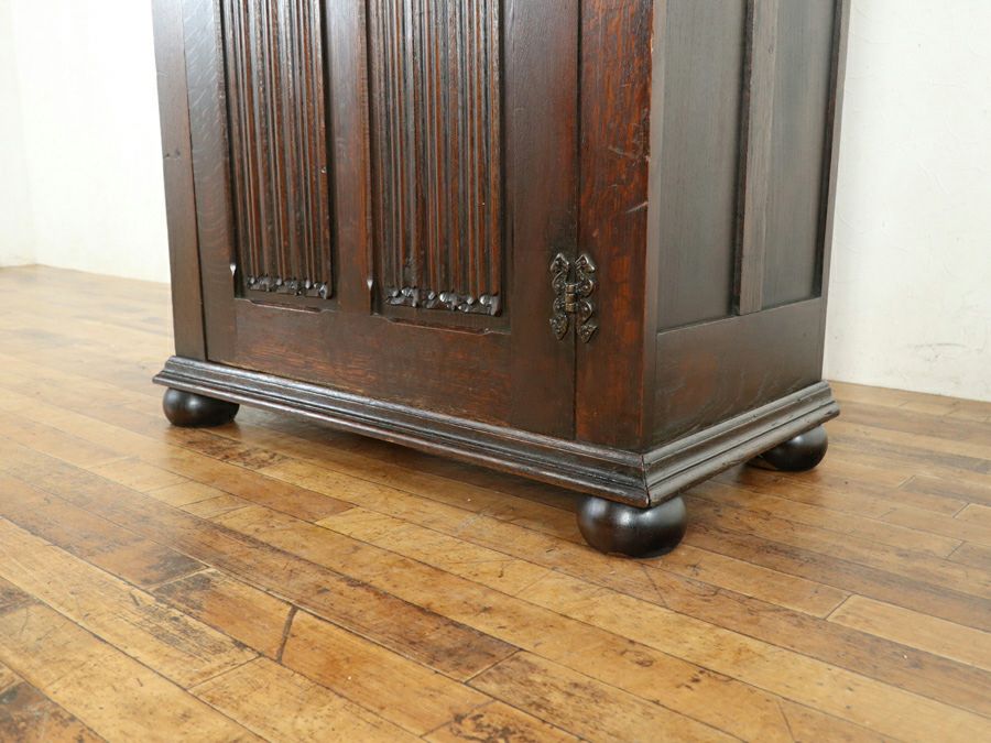 リネンフォールド ワードローブ 80853