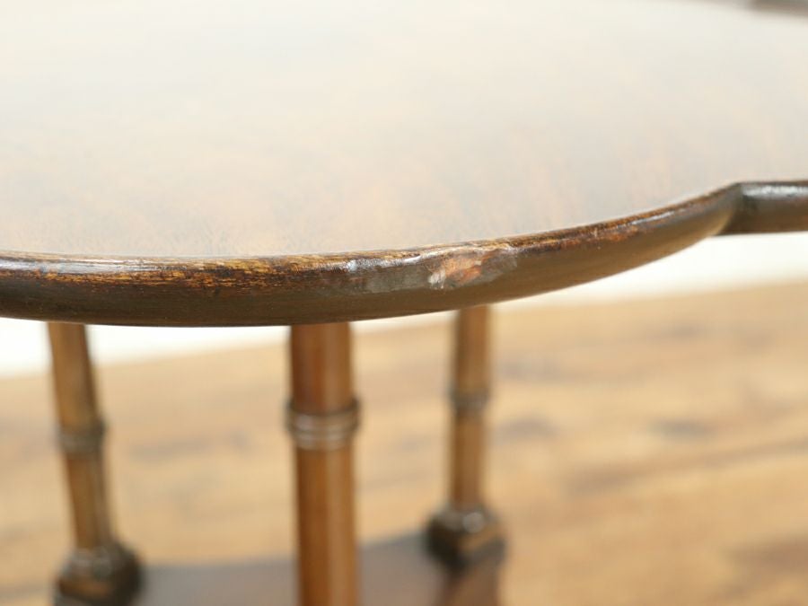 お花がひらいたような天板形状とバンブーレッグ 英国コーヒーテーブル 80862