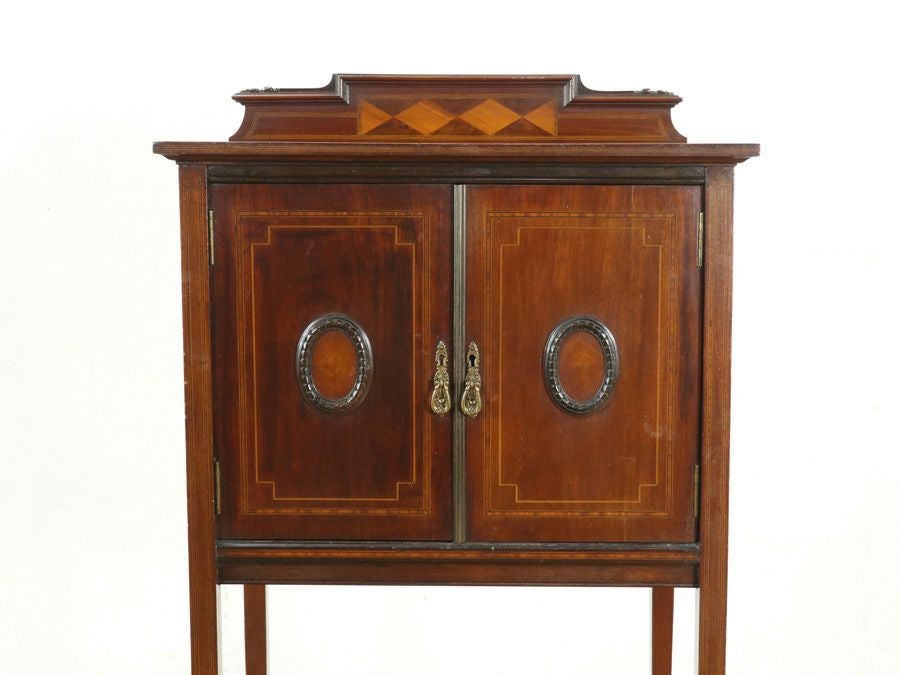 希少なデザインとそれを活かしたデザイン サイドキャビネット 80745