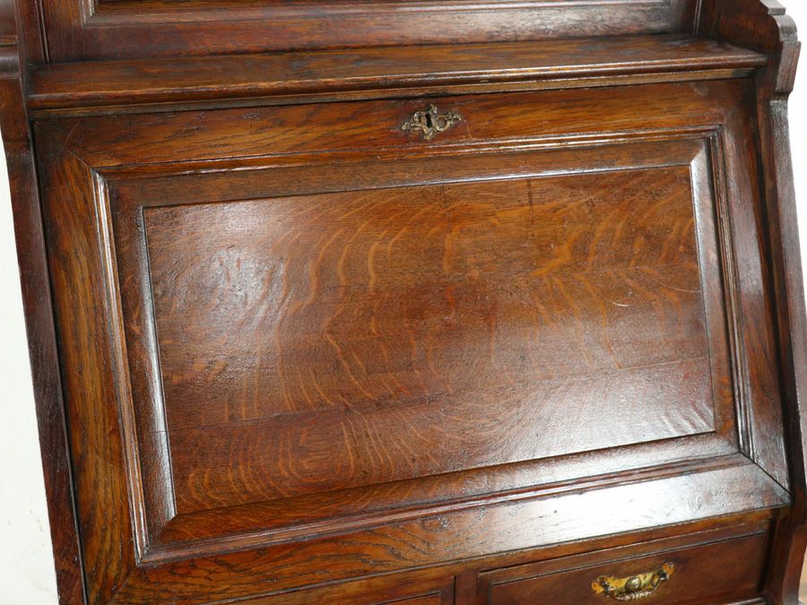 イギリスで100年以上を過ごした アンティークスチューデントビューロー 80722