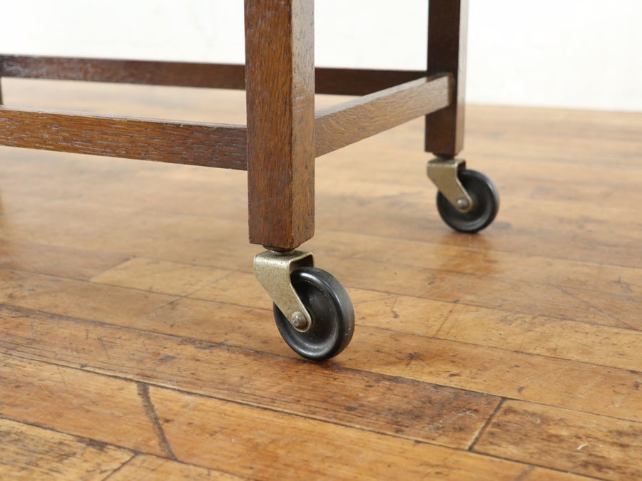 キャスターの付いたタイプのソーイングボックス 80678