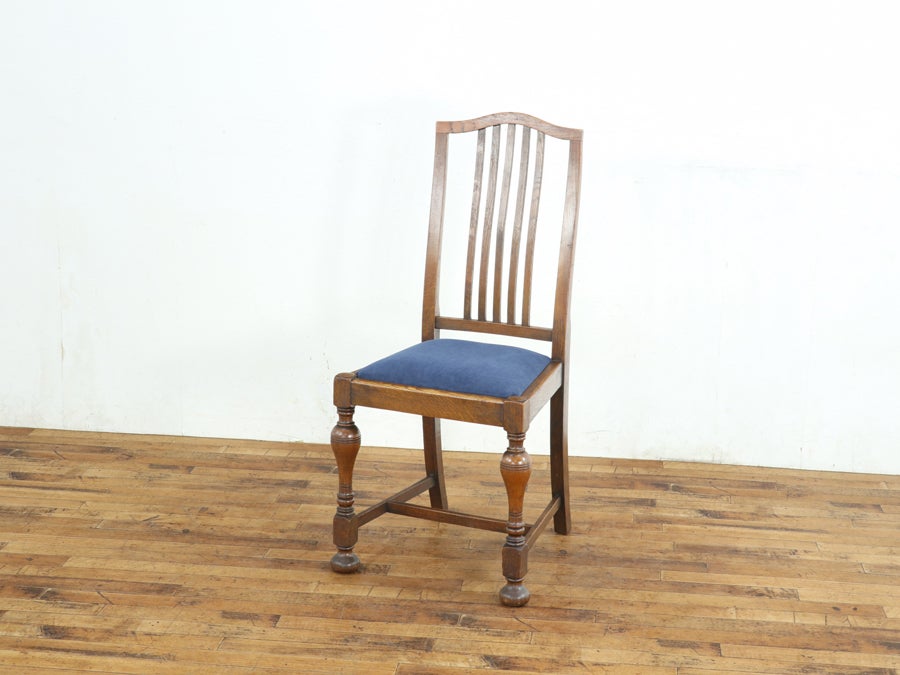 座面生地張替済み イギリスアンティーク ダイニングチェア 80501b<br>在庫４脚