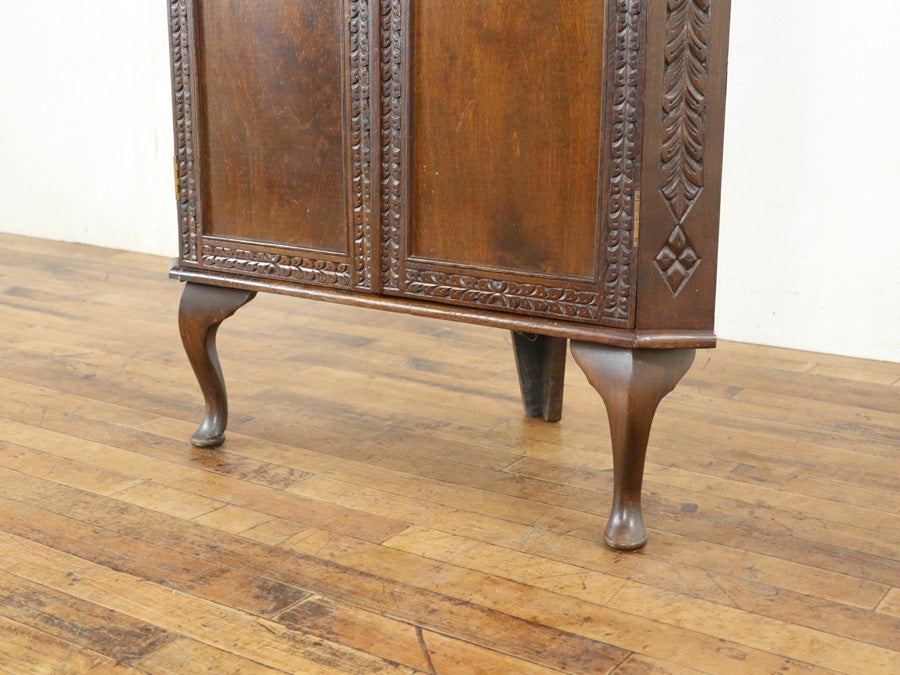 飾り棚としても収納棚としても コーナーキャビネット 80767