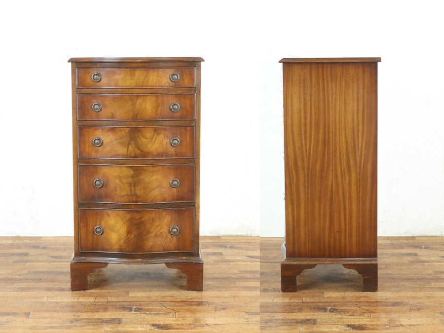 サイズ違いの引き出しが嬉しい サーペンタインフロント チェスト 80736