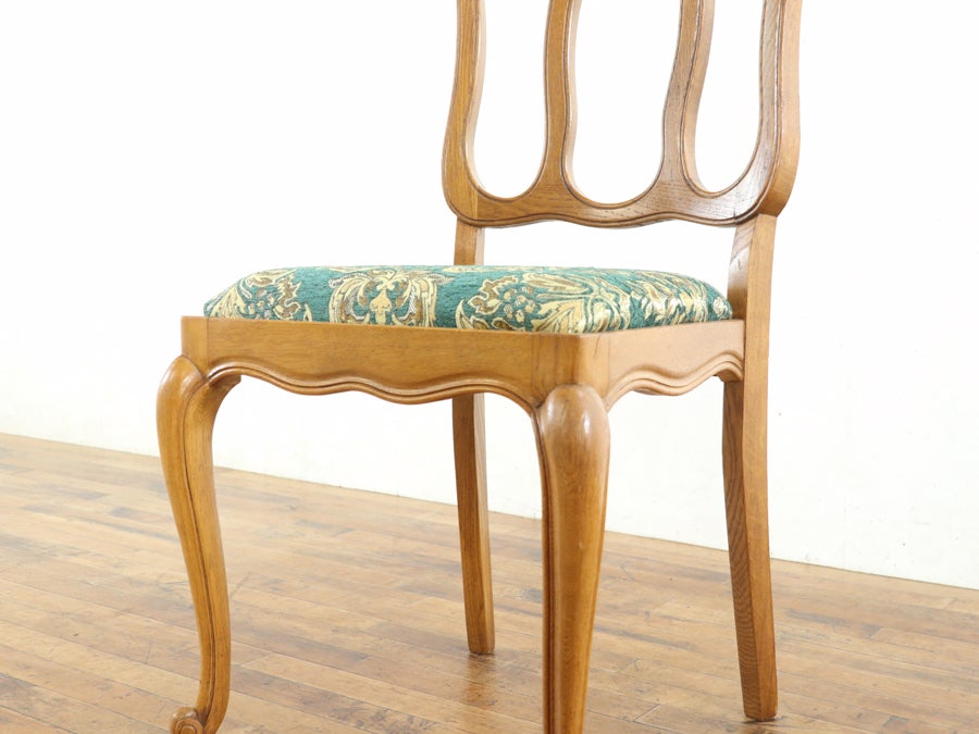 猫脚の軽やかな雰囲気 張替済ダイニングチェア 65368<br>在庫6脚