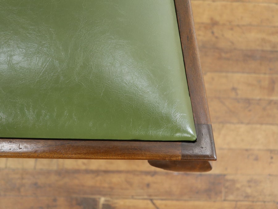 ウォールナットの杢目がアクセント 張替済クィーンアンダイニングチェア 80713d<br>在庫3脚