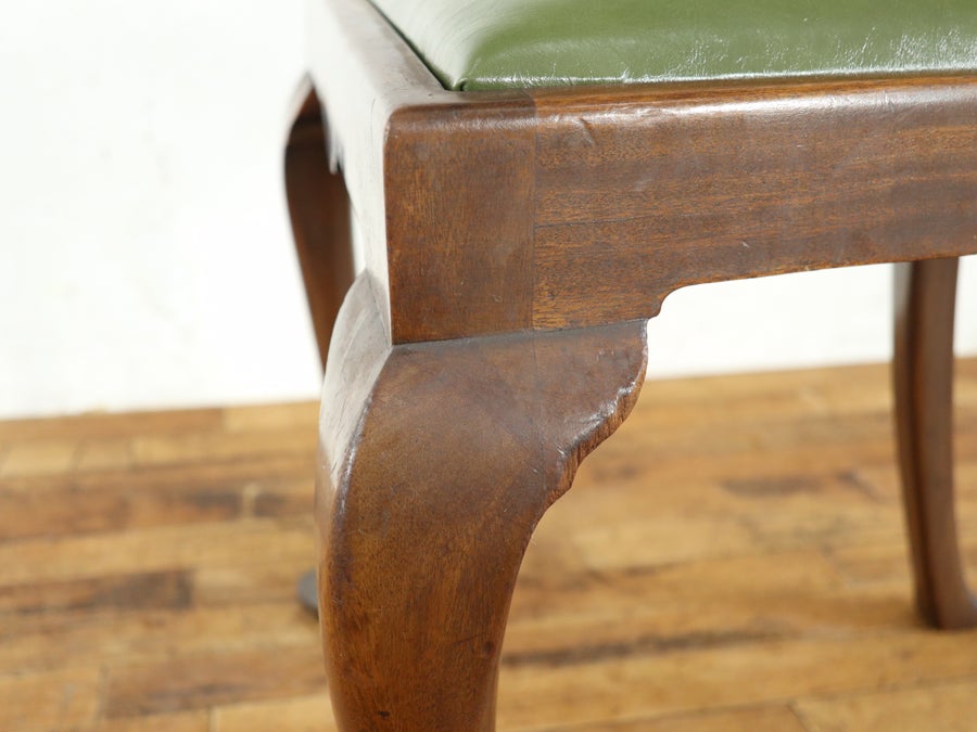 ウォールナットの杢目がアクセント 張替済クィーンアンダイニングチェア 80713d<br>在庫3脚