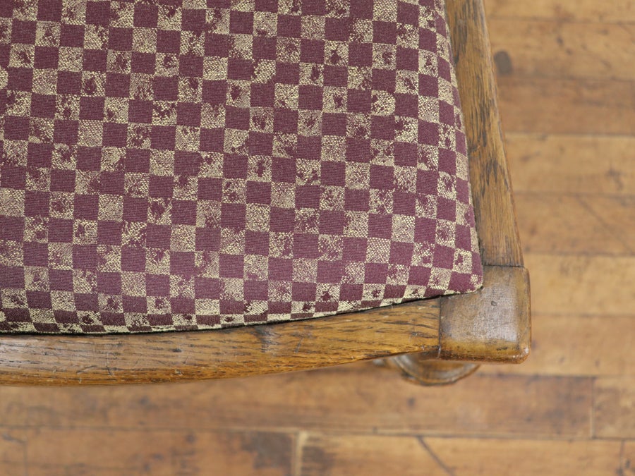 イギリスアンティーク家具らしい魅力 張替済ダイニングチェア 80546<br>在庫6脚