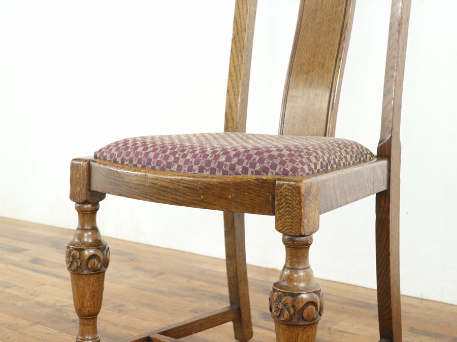 イギリスアンティーク家具らしい魅力 張替済ダイニングチェア 80546<br>在庫6脚