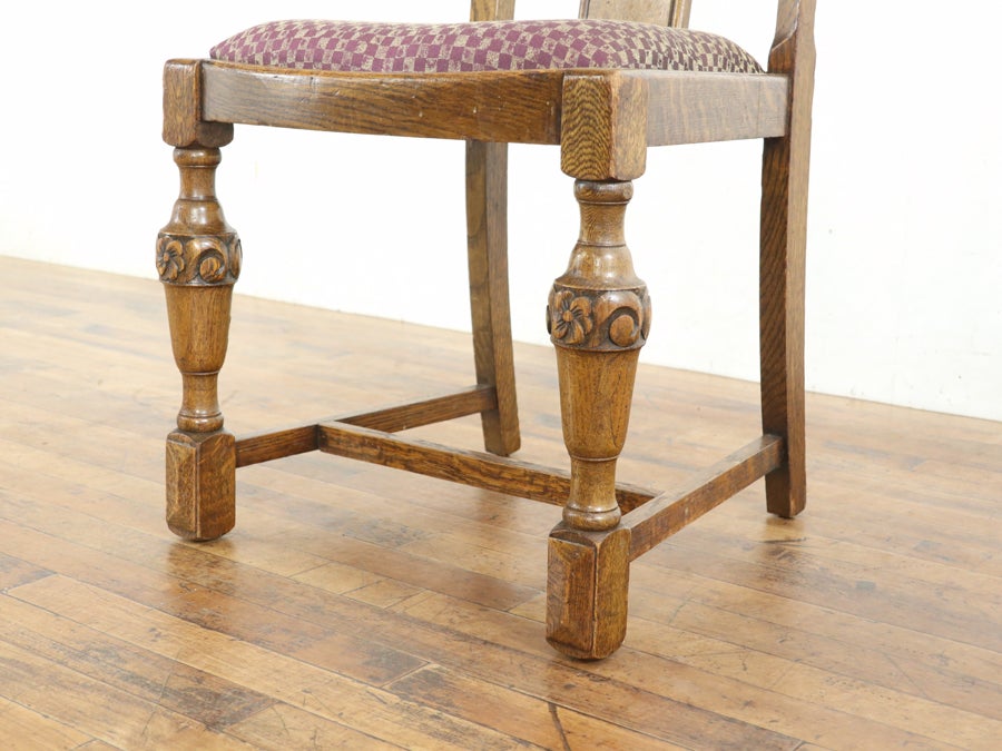 イギリスアンティーク家具らしい魅力 張替済ダイニングチェア 80546<br>在庫6脚