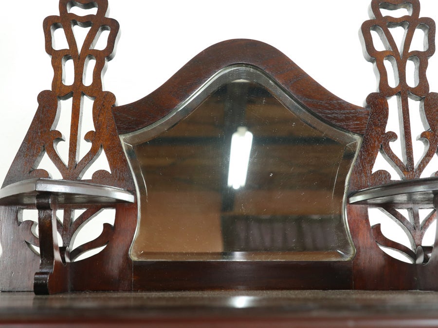 個性的なデザイン・個性的な収納部 ミュージックキャビネット 80701