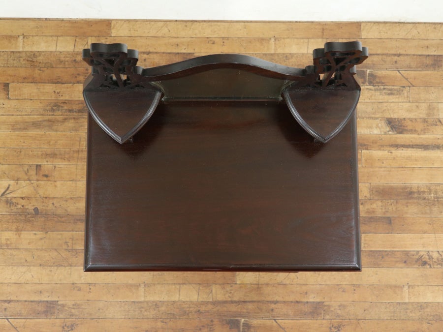 個性的なデザイン・個性的な収納部 ミュージックキャビネット 80701