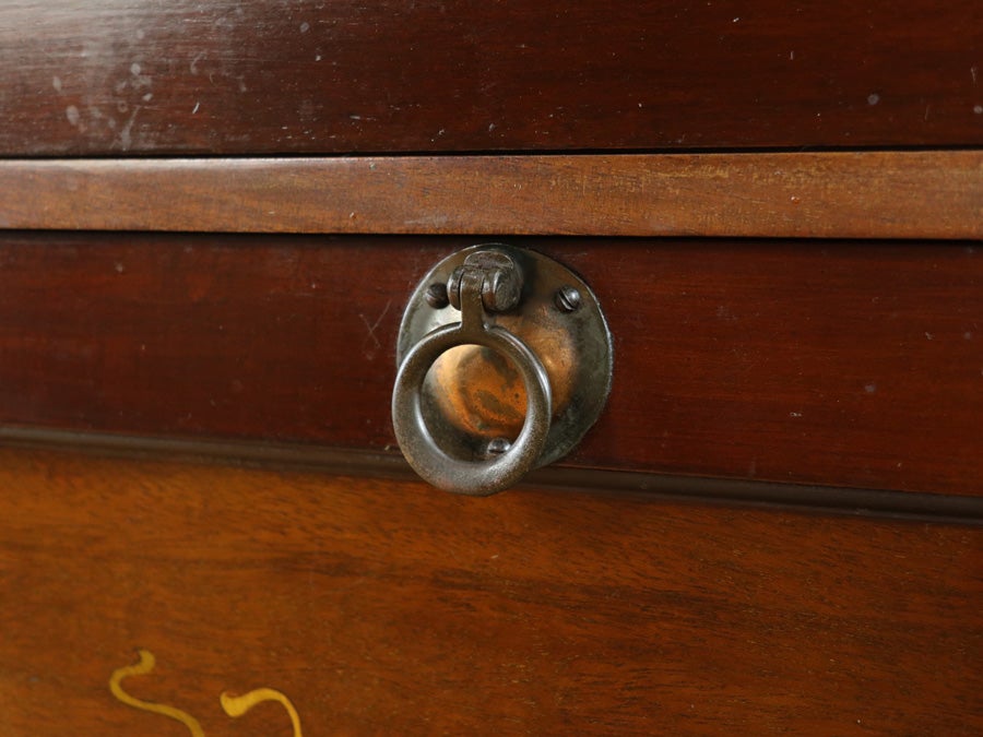 個性的なデザイン・個性的な収納部 ミュージックキャビネット 80701