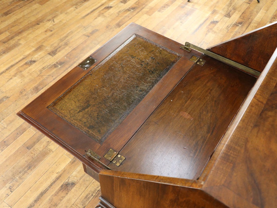 小ぶりな珍しいサイズと長い脚 バール杢の美しい杢目 ライティングビューロー 80816