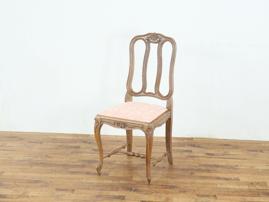 座面張り替え済み ストレッチャーもかわいい猫脚ダイニングチェア 65442<br>在庫4脚