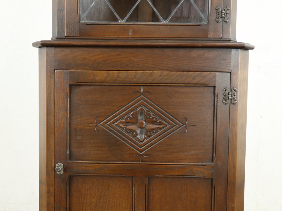 ステンドグラスとかっこいい彫刻 コーナーキャビネット 80835